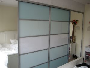 Made to measure sliding doors